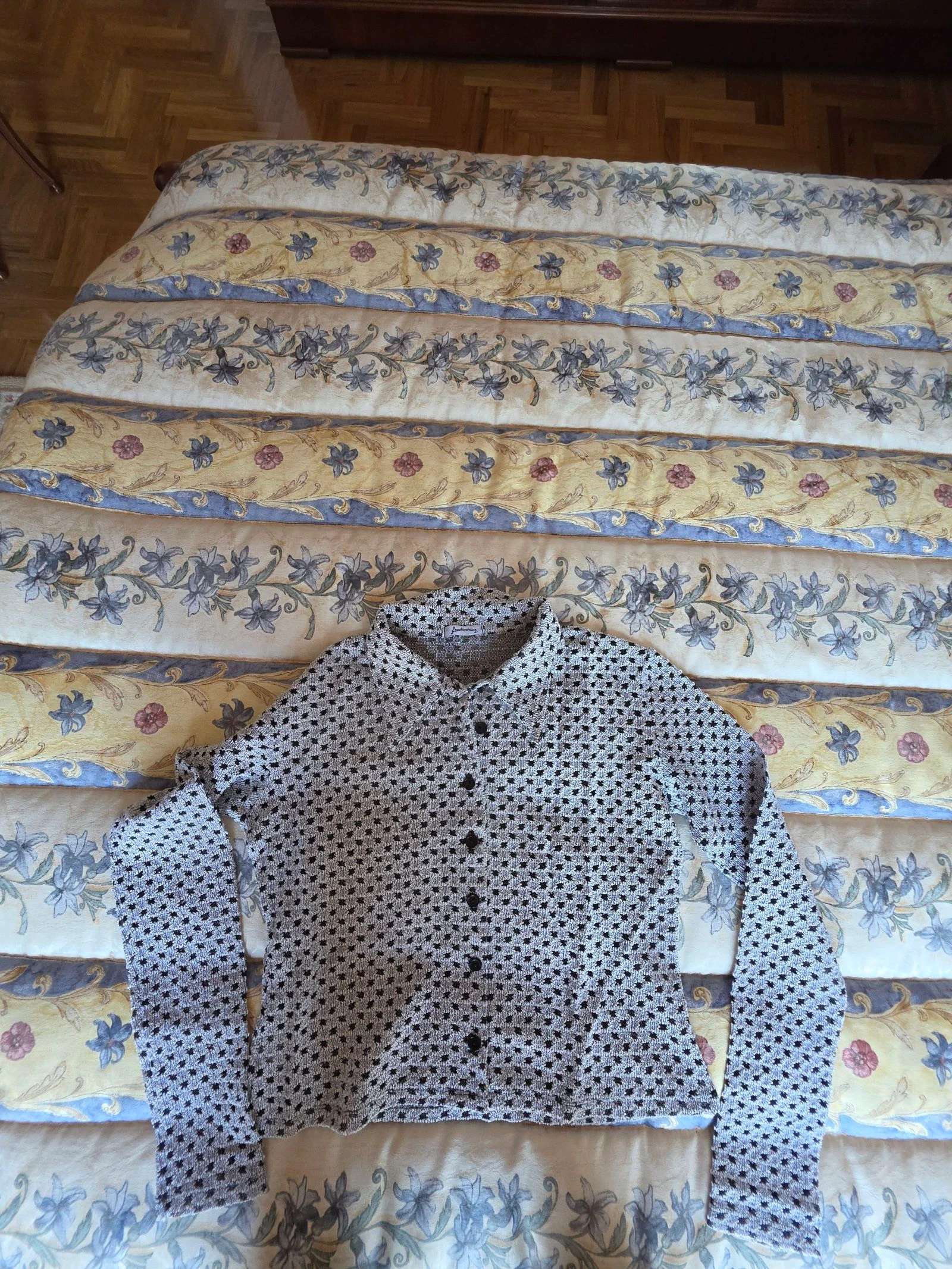 Camisa Stradivarius de renda cinza e preta Tamanho 44 – photo 5